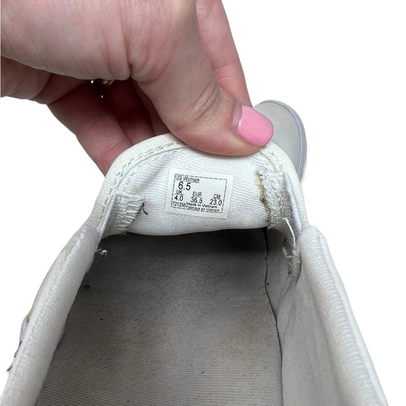 Vans Slip On Sneakers - Picture 5 of 12